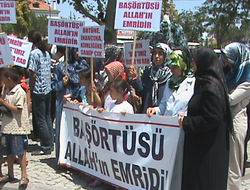 Konya'da 44. başörtüsü eylemi