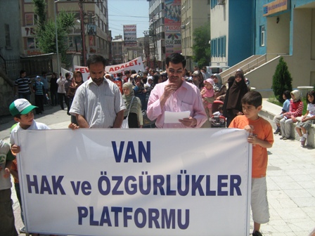 Van’da 97. Başörtüsü Eylemi