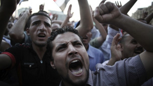 Mısır Cuntası Tahrirde Protesto Ediliyor