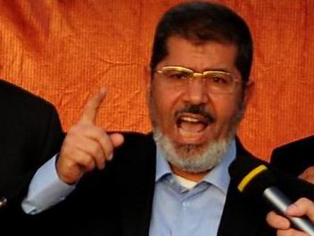 Mursi, Konseye Meydan Okudu