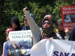 Sakarya'da 149. başörtüsü eylemi
