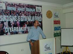Diyarbakır’da "İran İslam Devrimi" tartışıldı