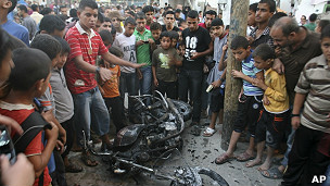 Siyonistlerden Gazzeye Hava Saldırısı