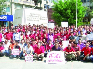 Türk Metal Başkanı Uzel'i yalnız bıraktı
