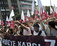 Ankara'da darbe karşıtı yürüyüş