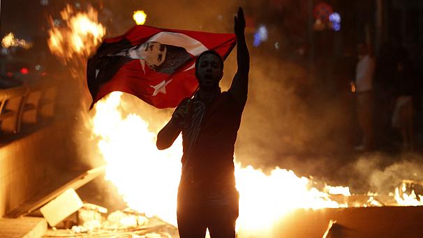 “Gezi Parkı” Hadisesi “Twit-Mani”dir