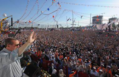 AK Parti’nin Hafta Sonu Mitingleri Tartışılıyor