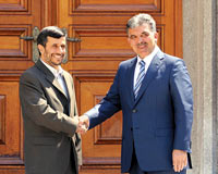 Ahmedinejad'ın Ziyareti ve İran Meselesi