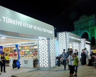 Beyazıt Kitap Fuarı Ziyaretçilerini Bekliyor