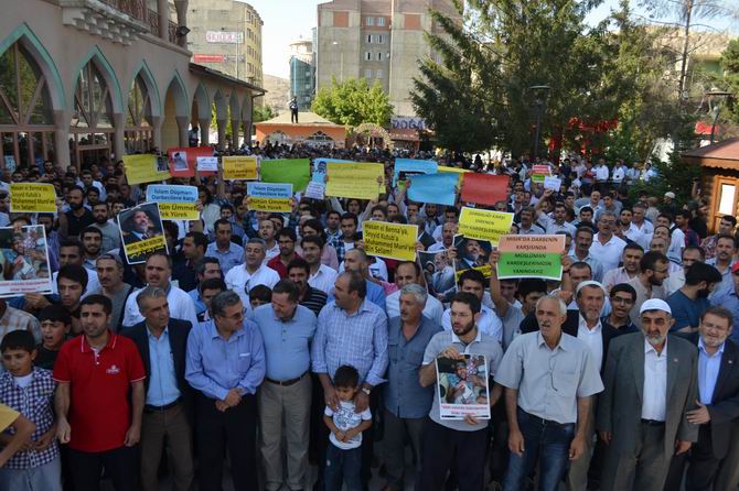 Vanda Adeviyyedeki Katliama Protesto