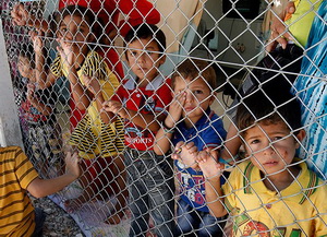 Hiç Olmazsa Mülteci Çocuklardan Uzak Durun