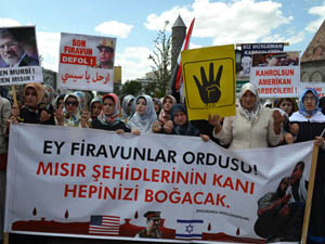 Erzurumda Mısır ve Suriye Katliamları Protesto Edildi