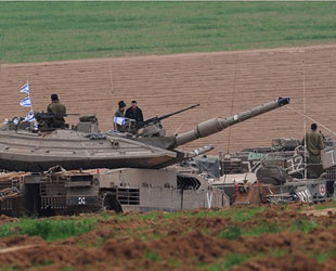 İsrail, Gazze'ye Saldırdı: 4 Şehit