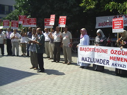 Akyazı'da 82. başörtüsü eylemi
