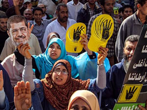 Mısır'da Darbe Karşıtı Cuma Gösterileri Sürüyor