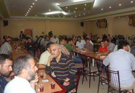 Özgür-Der Ümraniye Şubesi’nin İftar Yemeği