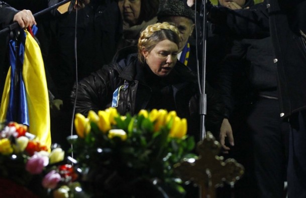 Timoşenko Kiev'de Protestoculara Seslendi