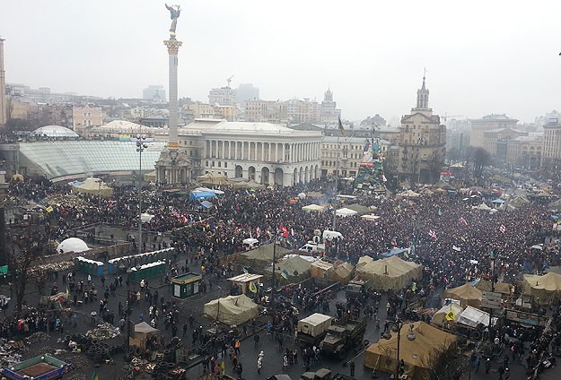 Ukrayna'da Rusya Karşıtı "Halk Mitingi"