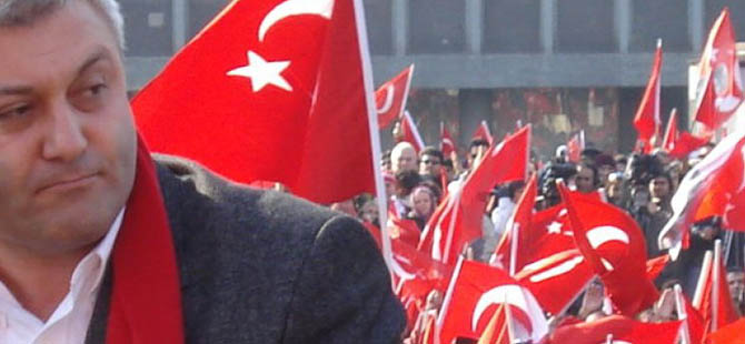 “Bir Ellerinde Kur’an Bir Ellerinde Nutukla Geliyorlar”