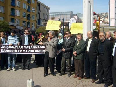 Kocaeli'de 28 Şubat Darbesi Protesto Edildi