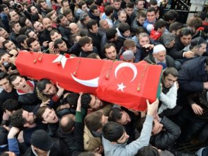 Gezicilerin Saldırısında Ölen Burak Karamanoğlu Defnedildi