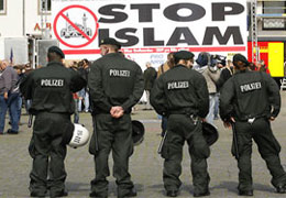Fransız Belediye Başkanından İslam'ı Yasaklama Teklifi