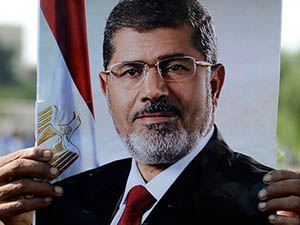 Mursi: "Hamas, İsrail'in Sırtındaki Tek Dikendir”