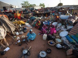 Darfur'da 224 Bin Kişi Çatışmalardan Kaçtı