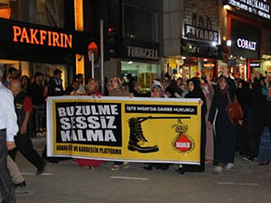 Adana'da İdamlara Karşı Protesto Yürüyüşü