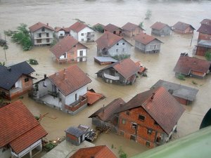 Balkanlar'da Sel Bilançosu Ağırlaşıyor