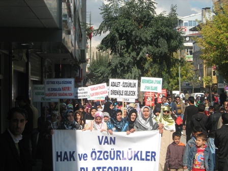 Van’da Özgürlük Yürüyüşü 3. Yılında