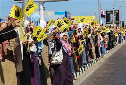 Mısır Halkı Darbeye Karşı Sokaklara Aktı