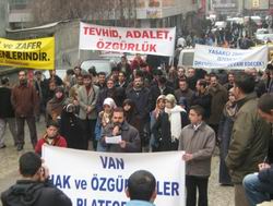Van: "Yasakçılar için savcılar göreve!"
