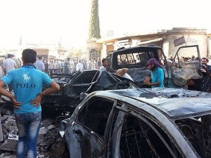 İdlib'de Bomba Yüklü Araçla Saldırı: 40 Ölü