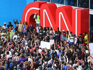 Gezi'de “Türk Baharı” Arayan CNN'e Ferguson Baskını