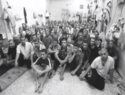 Irak'ta Direnişçiler İçin 420 İşkencehane