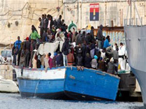 Libya'da Afrikalı Göçmenlerin Teknesi Battı: 224 Kayıp