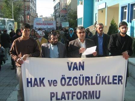 Van’da 114. Başörtüsü Eylemi