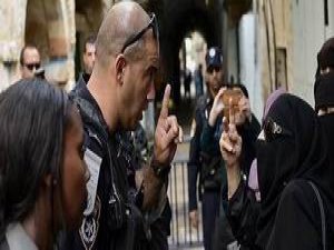 Kudüs'te Siyonistlerin Saldırısı ve Filistinli Kadınların Direnişi