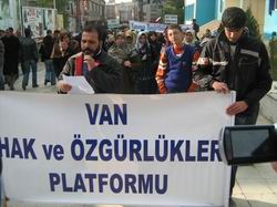 Van'da 115. başörtüsü eylemi