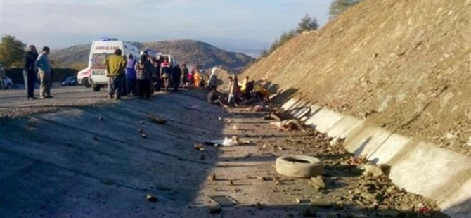 Isparta'da Servis Devrildi: 15 Kişi Hayatını Kaybetti