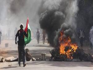 Burkina Faso’da Yönetim Orduda