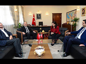 Akdoğan HDP Heyetini Kabul Etti