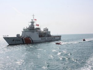 Mülteci Gemisine Kurtarma Operasyonu Başlatıldı
