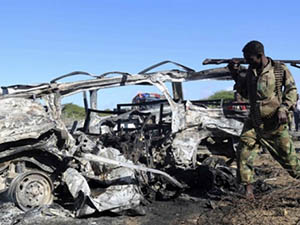 Somali'de Havalimanına Bombalı Saldırı