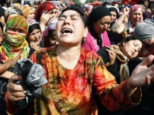 "İslam Alemi Ses Çıkarmayınca Çin Zulmü Yasalaştı"
