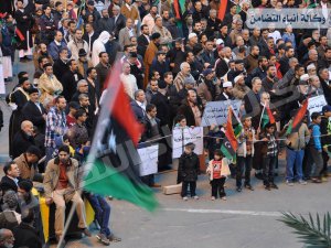 Libya'da Darbecilere Karşı Gösteriler Devam Ediyor