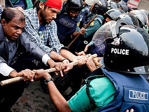 Bangladeş’te Kanlı Gösteri: 25 Ölü