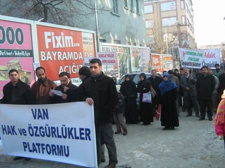 Van’da 119. Başörtüsü Eylemi
