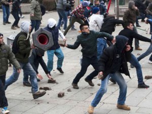Kosova Karıştı! 150 Yaralı 38 Gözaltı